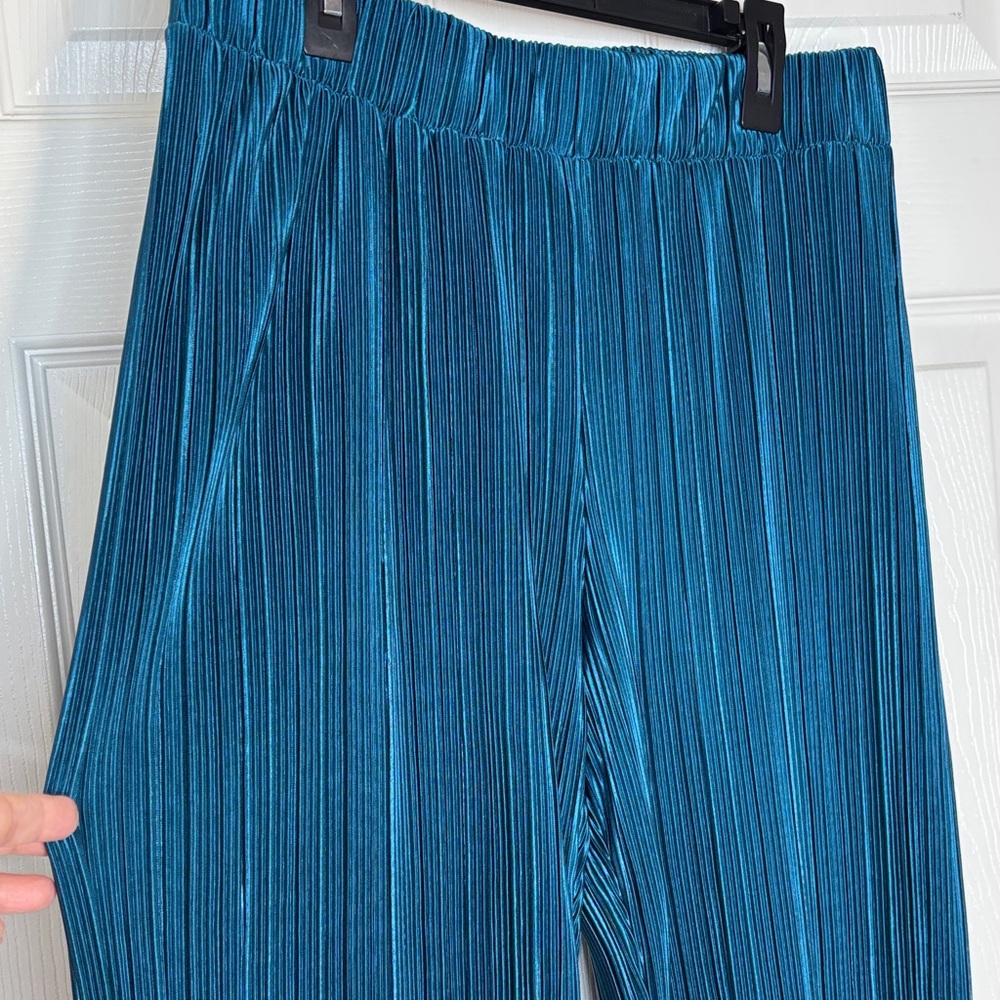 G by Giuliana Teal Pleated Palazzo Pants - Picture 6 of 10